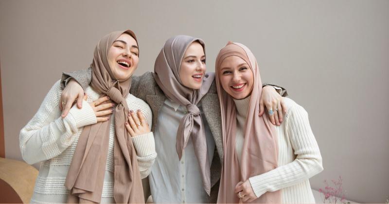 8 Tips Merawat Rambut agar Tetap Sehat Meski Gunakan Hijab